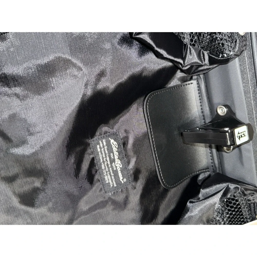 Genuine Eddie Bauer Green Zip Up Garment Suit Storage Luggage Bag